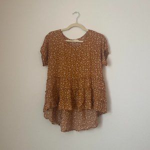 Short Sleeve Ruffle Blouse